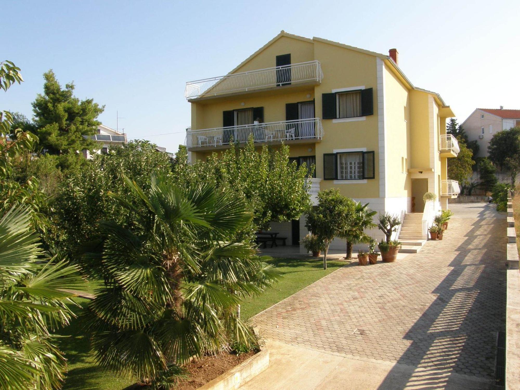 Villa Slavica 1 Vodice Bagian luar foto