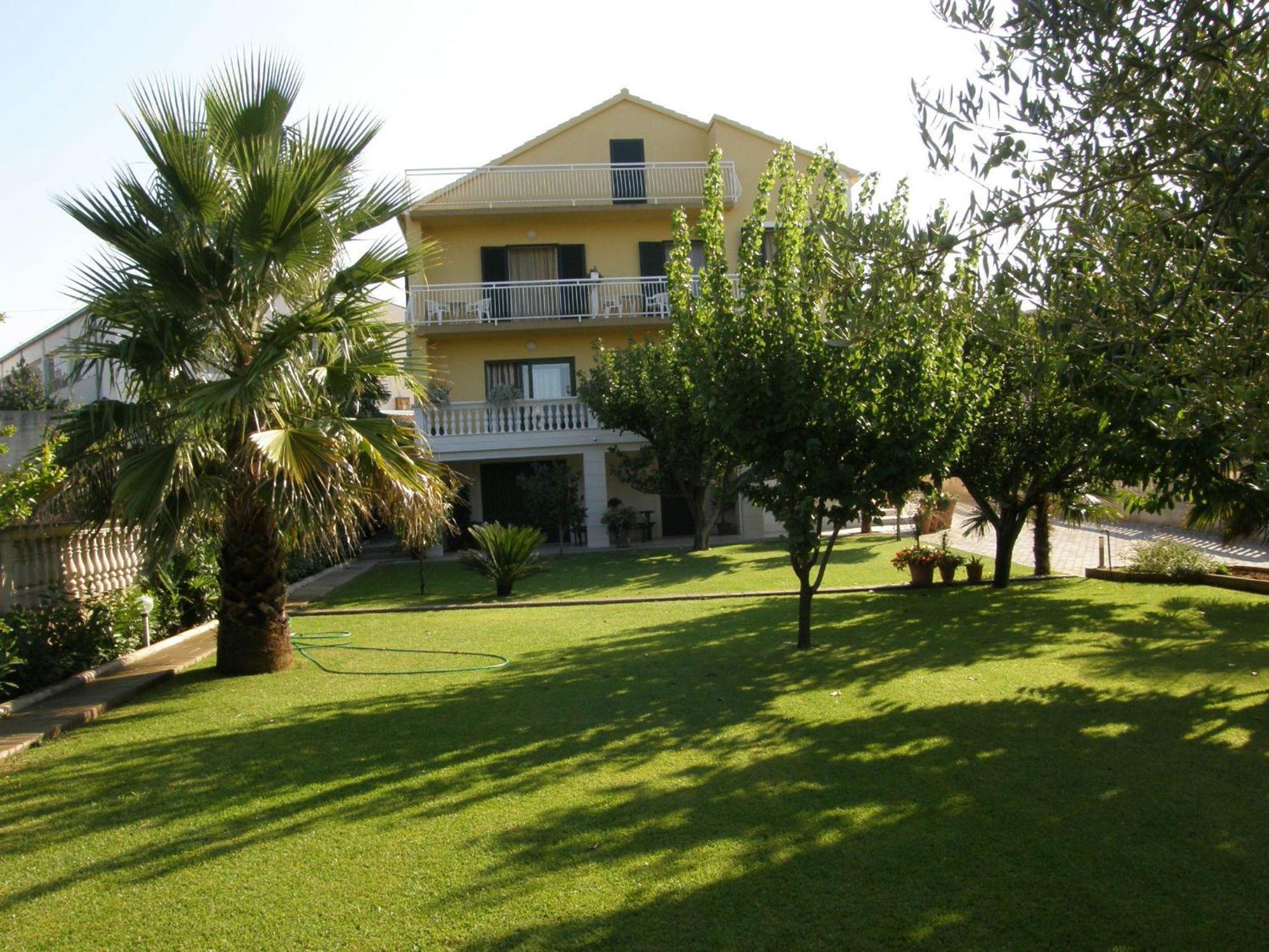 Villa Slavica 1 Vodice Bagian luar foto