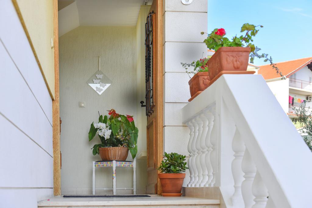 Villa Slavica 1 Vodice Bagian luar foto