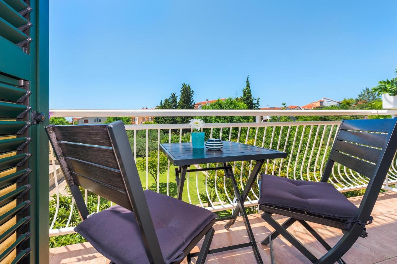 Villa Slavica 1 Vodice Bagian luar foto